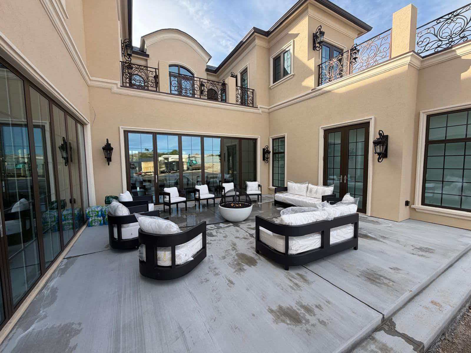 SAINTY™ Solar Heat Control Aluminum Bi-Fold Doors - Phoenix, Arizona