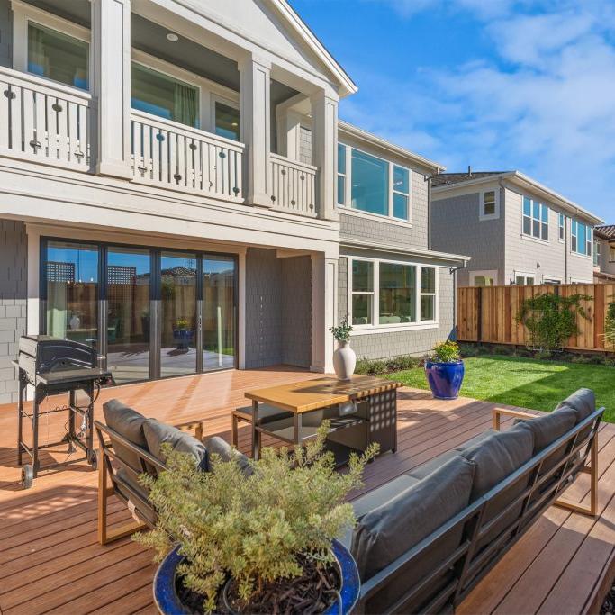 SAINTY™ Aluminum Sliding Windows installed in a contemporary United States residential house project.